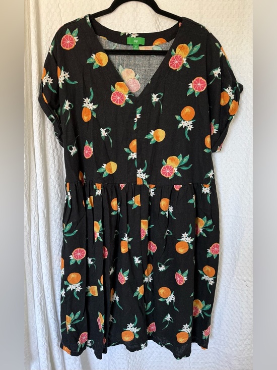 dip Dresses & Skirts - DIP Citrus Print Dress Black Short Sleeve 1X